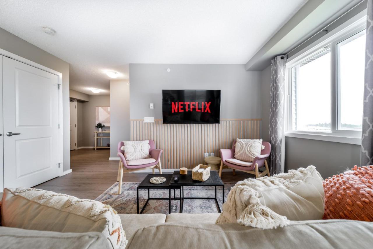 Peaceful Oasis Condo, Ac, Top Floor, Secure Ug Parking, Balcony, King Bed! Edmonton Exterior photo